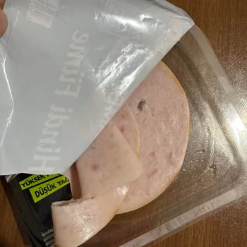 Namet Hindi Füme Ürününde Metal Yabancı Madde Ve İlgisiz Müşteri Hizmeti Mağduriyeti