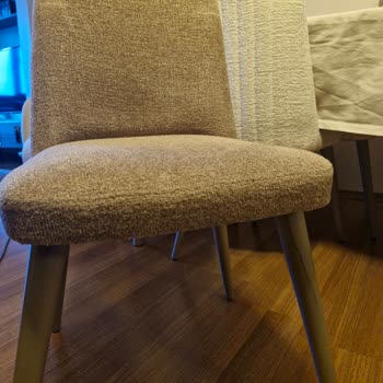 Teslimat Sonrası Masa Ve Sandalyelerde Yaşanan Sorunlara Çözüm Bulunmuyor