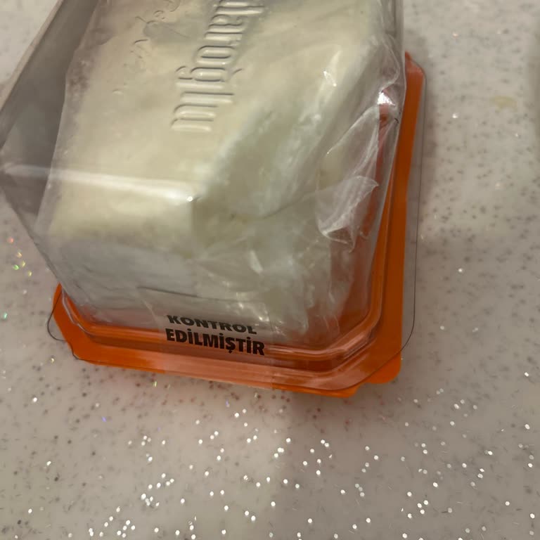 Bozuk Peynir Satışı Ve İlgisiz Müşteri Hizmeti Nedeniyle Hayal Kırıklığı