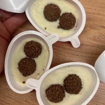 Kinder Joy Ürünlerinde Beklenmeyen Beyazlık Ve Farklı Tat Nedeniyle Sağlık Sorunu Yaşadım
