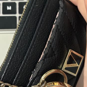 Victoria’s Secret Kartlıkta Erken Soyulma Ve Kalite Sorunu