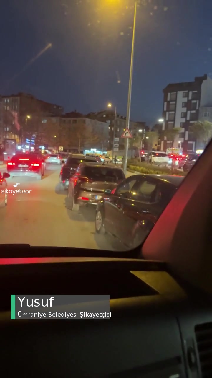 Ümraniye Belediyesi Yanlış Park Yüzünden Trafik Sorunu videonun kapak resmi