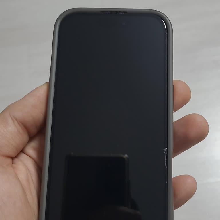 Teknosa'nın Ömür Boyu Ekran Koruyucu Hizmeti Sürekli Stok Sorunu Nedeniyle Sağlanmıyor