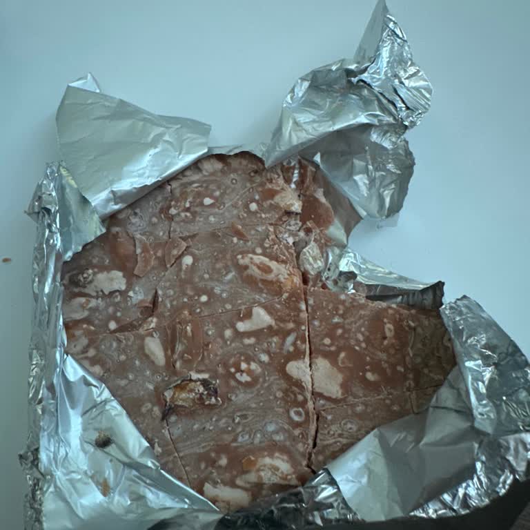 Son Kullanma Tarihi Geçmemiş Damak Çikolatada Beyazlaşma Ve Bozulma Şüphesi