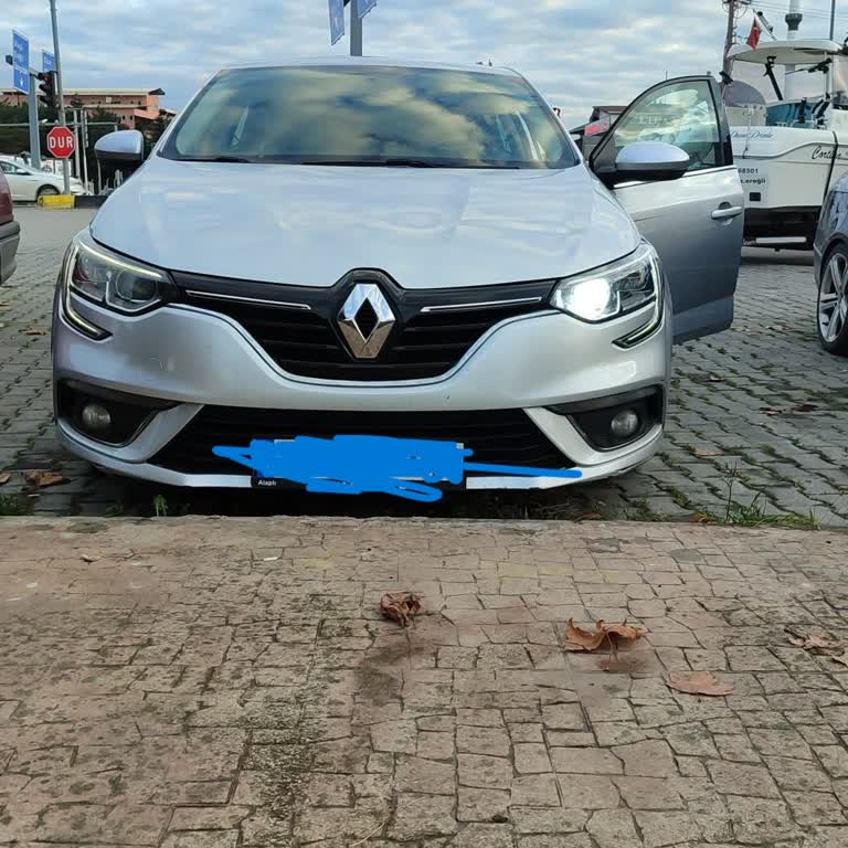 Sorunlu İkame Araç Ve İlgisiz Müşteri Temsilcisi Mağduriyeti