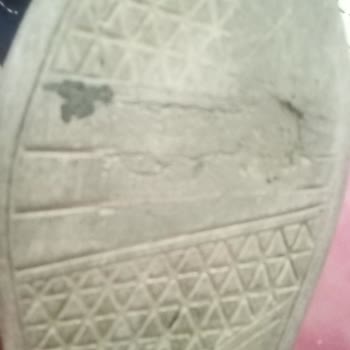 2 Yıl Garanti Verilen Ayakkabı 1 Yılda Kullanılamaz Hale Geldi, Değişim Yapılmadı