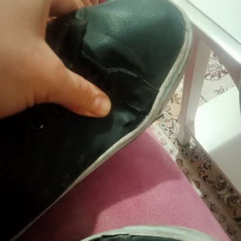 2 Yıl Garanti Verilen Ayakkabı 1 Yılda Kullanılamaz Hale Geldi, Değişim Yapılmadı