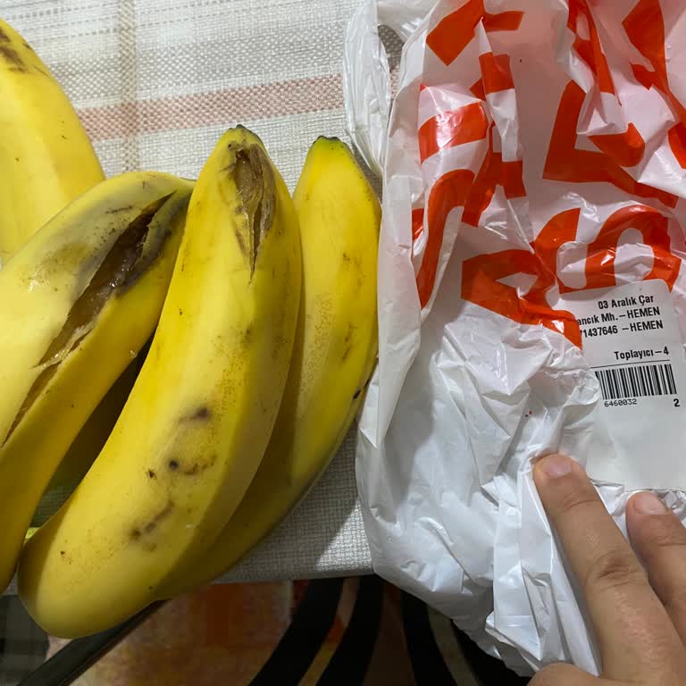 Migros Hemen Siparişimde Bozuk Muzlar Teslim Edildi Ücret İadesi Bekliyorum