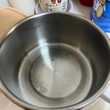 İlk Kullanımdan Boya Akması Ve Tencere Aşınması Hayal Kırıklığı Yarattı