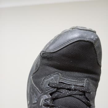 Asics Garanti Kapsamındaki Ayakkabım İçin Çözüm Ve Açıklama Bekliyorum