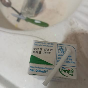 Pınar Çocuk Devam Sütünde Ağır Balık Kokusu Ve Sağlık Endişesi