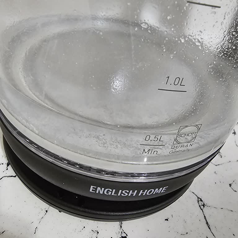 Yeni Alınan Çaycıdan Gürültülü Çalışma Ve Bilgilendirme Talebi