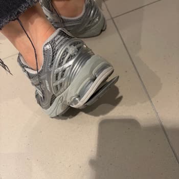 Aldığım Ayakkabı Hatalı Çıktı, Firma İletişim Kurmuyor Ve İade Talebime Yanıt Vermiyor