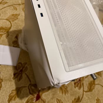 UPS Türkiye UPS Bilgisayarı Kırık Teslim Etti