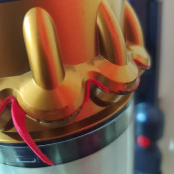 Dyson Gen5 Detect Head Breaking Repeatedly - No Repair Or Refund Offered