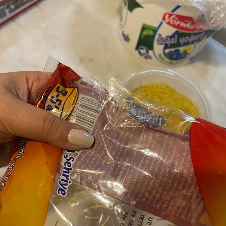 Şok Marketler Özensiz Paketlenen Ürünler!