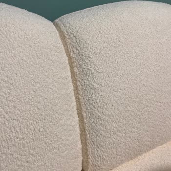 Açık Renk Koltukta İç Kısımlarda Siyahlık Ve Yanlış Ölçü Problemi Yaşadım