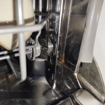 Arçelik Bulaşık Makinesinde Tekrarlayan Paslanma Ve Ürün Güvenilirliği Sorunu