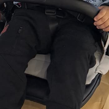 Garanti Kapsamındaki Bebek Arabası İçin Haksız Kemer Ve Ped Ücreti Talebi