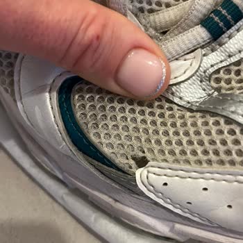 Kısa Sürede Yırtılan Ayakkabıya Ret Cevabı Hayal Kırıklığı Yarattı