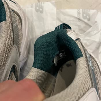 Kısa Sürede Yırtılan Ayakkabıya Ret Cevabı Hayal Kırıklığı Yarattı