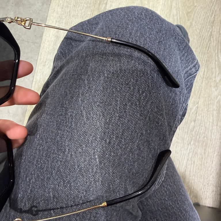 Dolce & Gabbana Gözlükte Üretim Hatası Ve Değişim Talebim Reddedildi