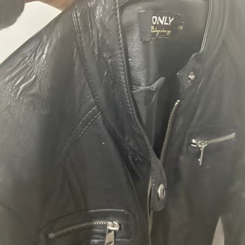 Ender Mağazaları Yaklaşık 7 Ay Sonra Montta Yırtılma Ve Ciddi Deformeler Oluştu