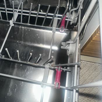 Arçelik Bulaşık Makinesi Raflarında Paslanma Ve Ücretsiz Değişim Talebi