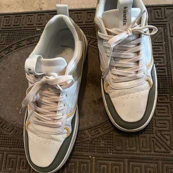 Bir Kez Giyilen Kinetix Ayakkabı Kısa Sürede Deforme Oldu