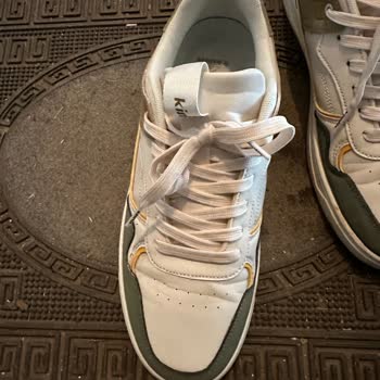 Bir Kez Giyilen Kinetix Ayakkabı Kısa Sürede Deforme Oldu