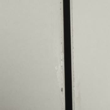 Kusurlu Mobilya Satışı Ve Mağazada Yaşanan Aşağılayıcı Tutum