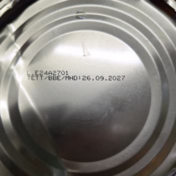 Baktat Egetad Marka Közlenmiş Biber İçinden Kurt Çıktı