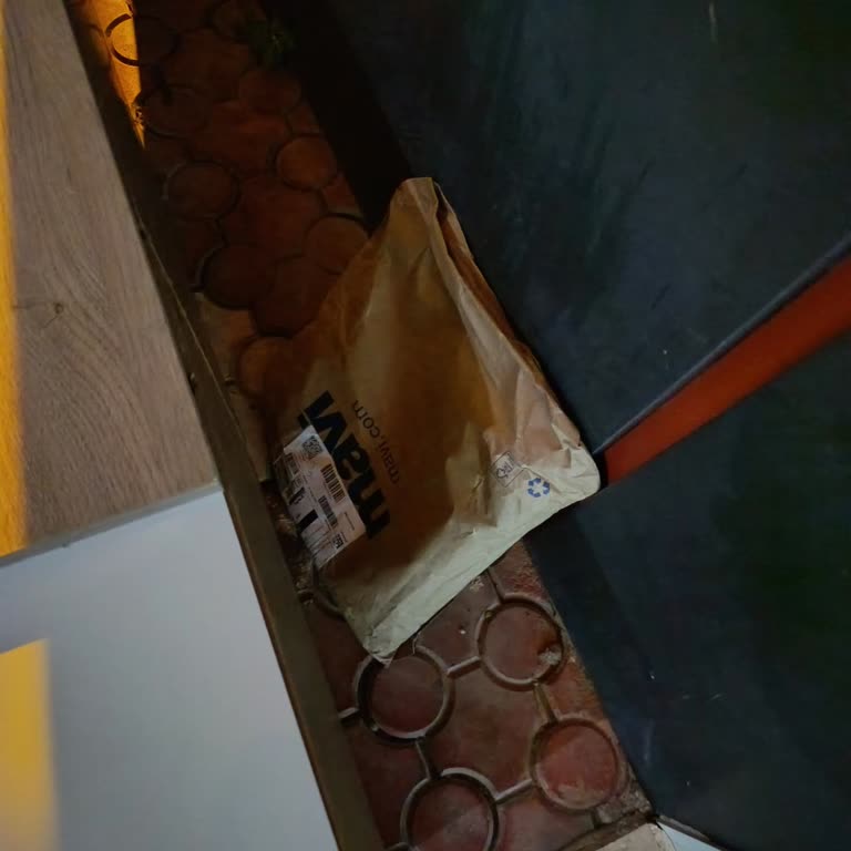 Kargom Güvenliksiz Şekilde Kapı Önüne Bırakıldı, Mağduriyet Yaşadım