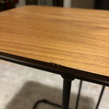 Kelebek Mobilya Sehpa Setinin İki Parçası Defolu Olarak Teslim Edildi