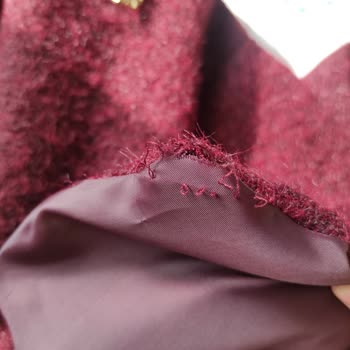 Sipariş Ettiğim Kabanlar Kusurlu Ve Özensiz Şekilde Teslim Edildi