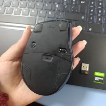 Yeni Pil Takılı Olmasına Rağmen M705 Mouse Tıklama Sorunu Yaşıyorum