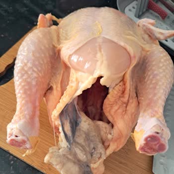 Aldığım Tavukta Hijyen Sorunu Ve İade Mağduriyeti Yaşadım