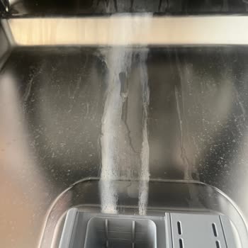 Yeni Altus Bulaşık Makinesi İki Kez Değişti Sorun Hala Çözülmedi