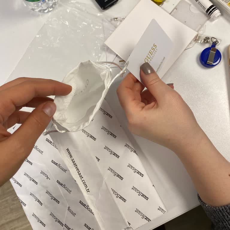 Boş Paket Şoku: Sipariş Edilen Bileklik Kutuda Yok!