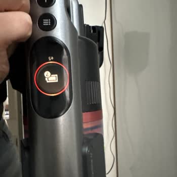 Philips 7000 Serisi Süpürgemiz Şarj Olmuyor!