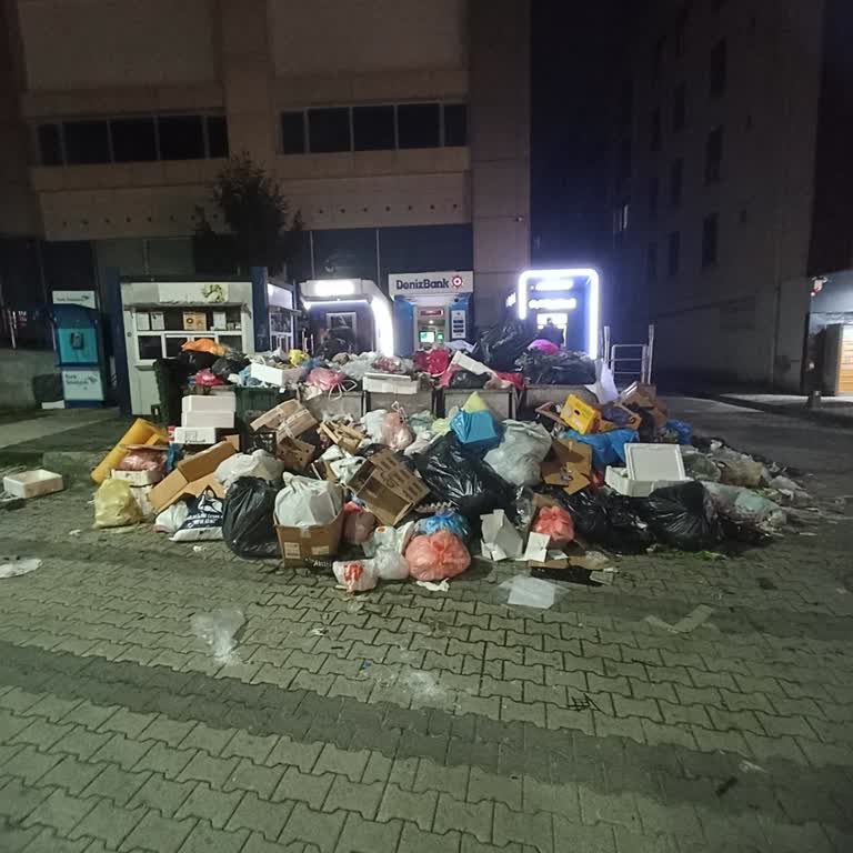 Maltepe Belediyesi Temizlik Hizmetlerinde Tekrarlayan Grev Ve Yetersizlik Sorunu