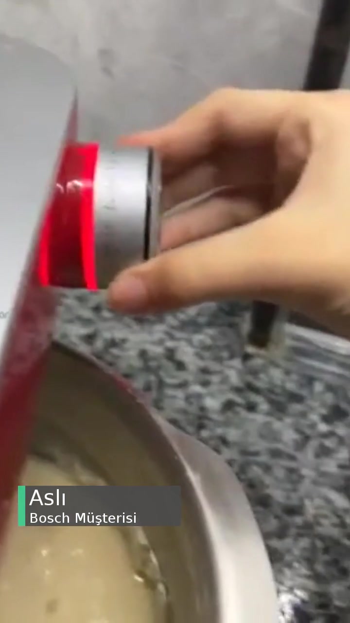 Bosch Yoğurma Makinemde Kırmızı Işık Yanıp Sönüyor videonun kapak resmi