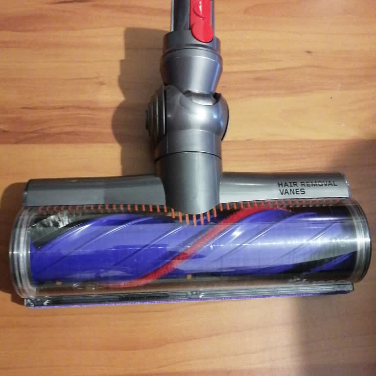 Dyson V12 Süpürge Halı Başlığı Kısa Sürede Arızalandı