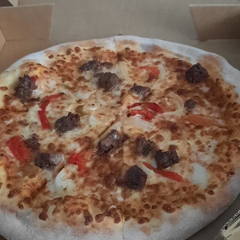 Konyalım Pizza'daki Malzeme Eksikliği Hayal Kırıklığı Yarattı