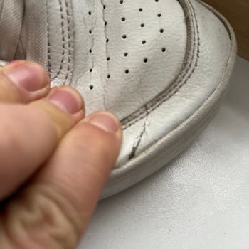 Kısa Sürede Derisi Çatlayan Ayakkabı İçin Yetersiz İnceleme Ve Çözüm Talebi