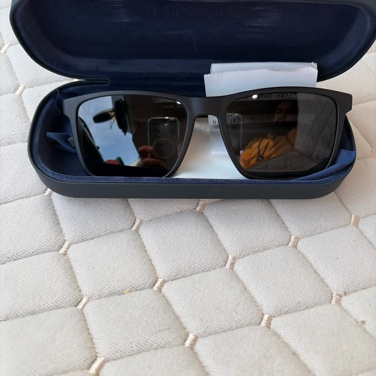 Aldığım Güneş Gözlüğü Sağlığımı Bozdu, Mağaza İlgisiz Kaldı