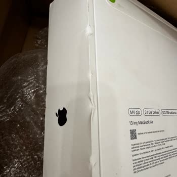 Media Markt’tan Kirli Ve Hasarlı Macbook Teslimatı, Yetersiz Müşteri Hizmetleri