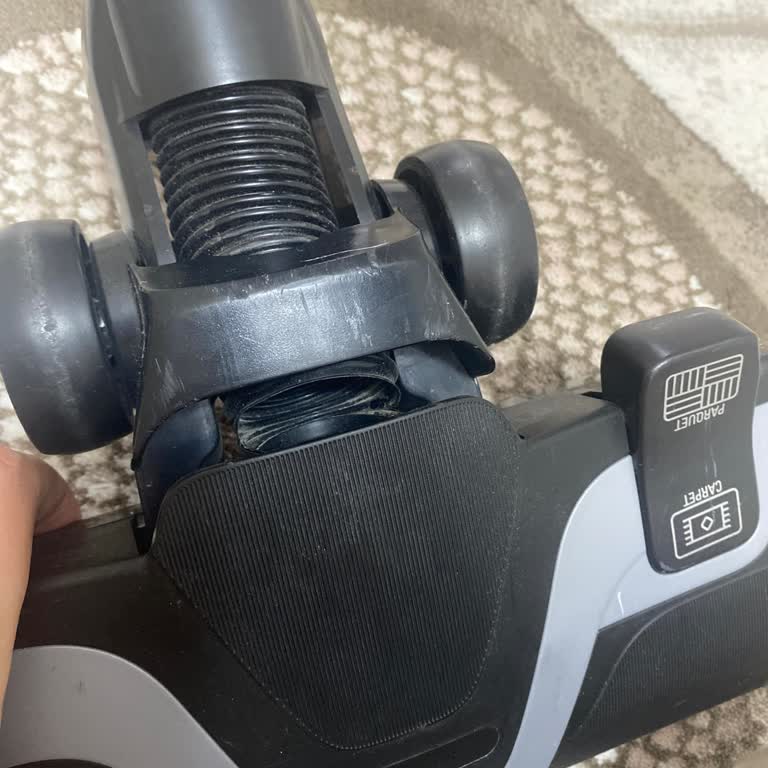 Tefal Elektrikli Süpürge Başlık Hortumu Kısa Sürede Yırtıldı, Garanti Dışı Bırakıldı