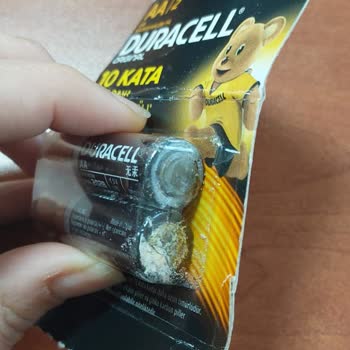 Kullanılmamış Duracell Pillerin Ambalajında Akma Yapması