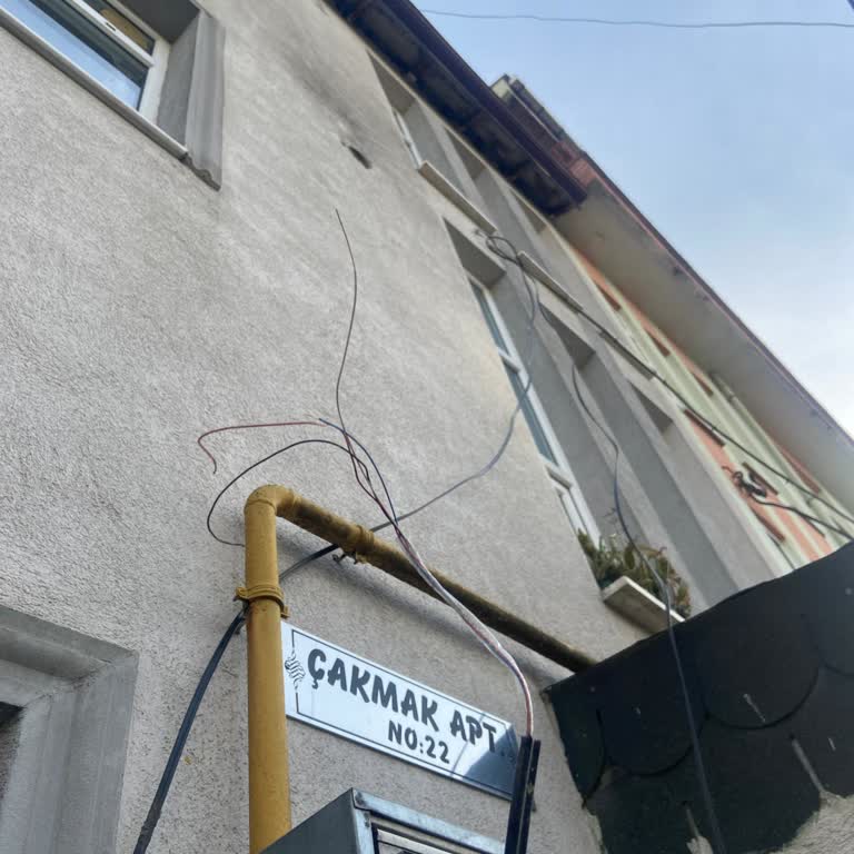 Kopan İnternet Kablosu Sonrası Günlerce Hizmet Alamadım, Muhatap Bulamıyorum